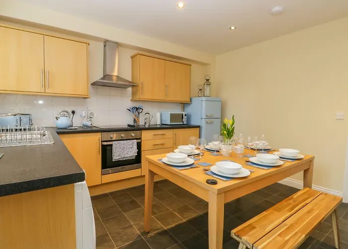 Valiant House * 斯卡伯勒