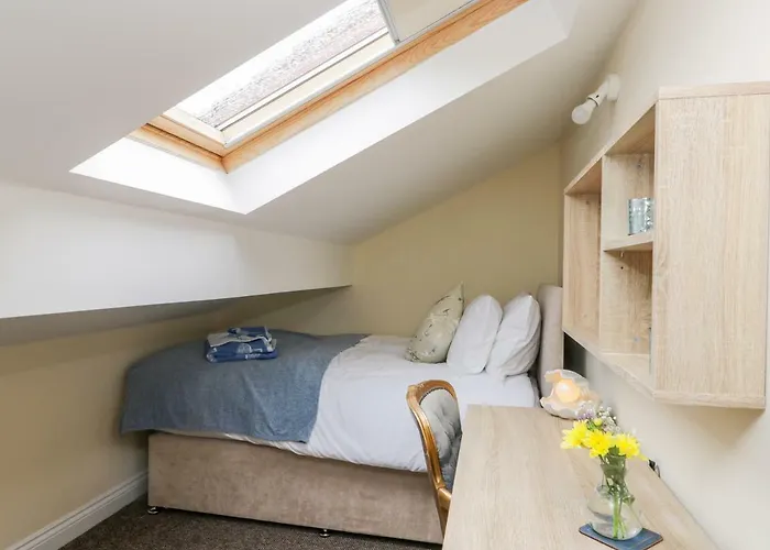 Valiant House Holiday home *